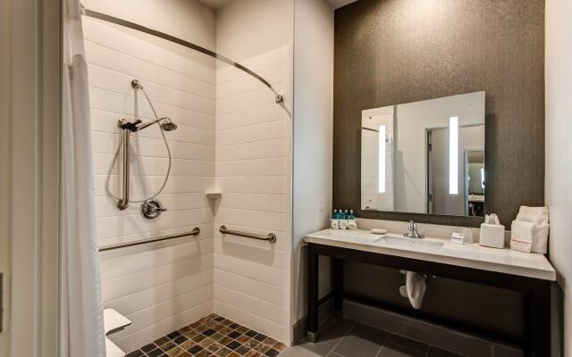 Holiday Inn Express & Suites Gatesville - N. Ft Hood, an IHG Hotel