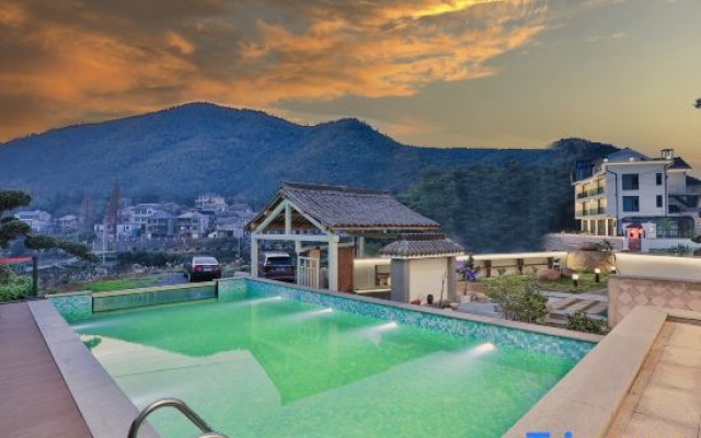 Yun Xiang Zhi B&B (Cloud Grassland International Mountain Tourism Resort) – Pool – Huzhou