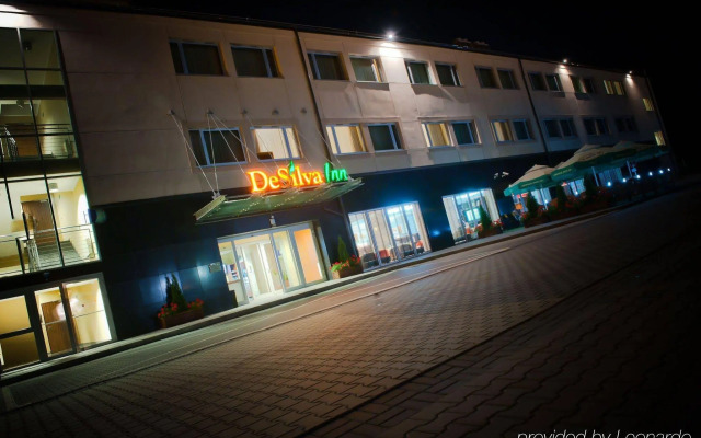 DeSilva Inn Katowice Airport