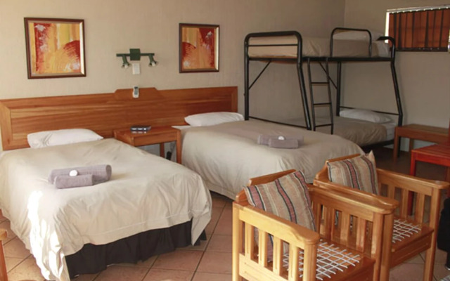 Jacaranda Lodge