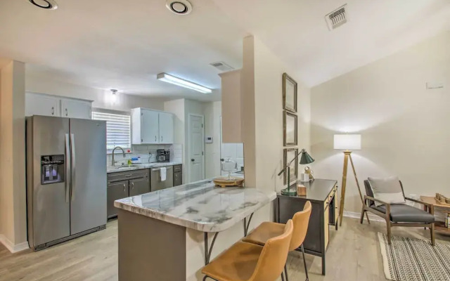 Cozy-modern Pensacola Home: Large Yard, Grill
