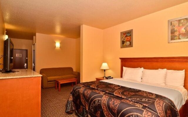 Hiway Inn Express Of Broken Bow
