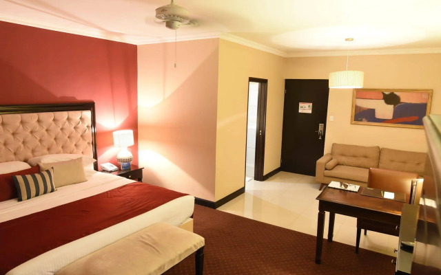 KC Hotel San José