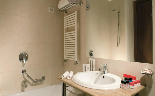 Ramada by Wyndham Naples