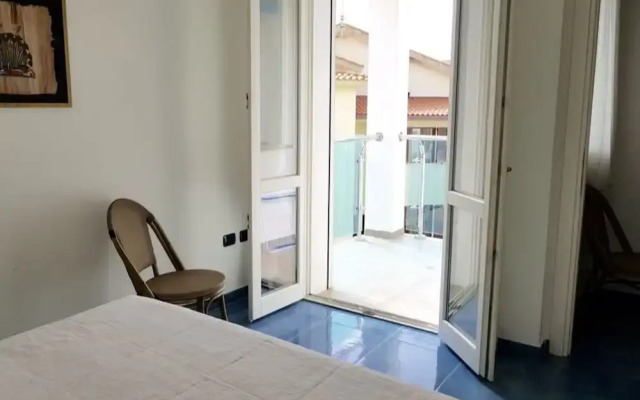 Oltremare apartment with large veranda for 6 people