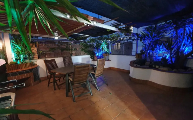 Attic Terrace BBQ, Airport-Barcelona, cerca Playas Castelldefels
