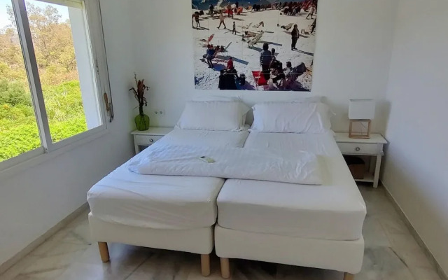 Holiday Home Near La Duquesa Golf & Beach