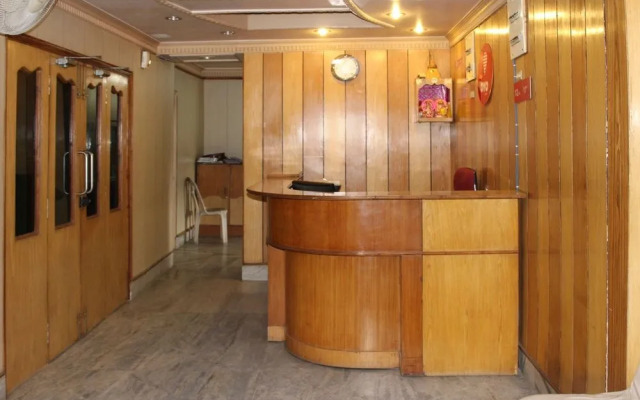 OYO 2972 Corporate Inn