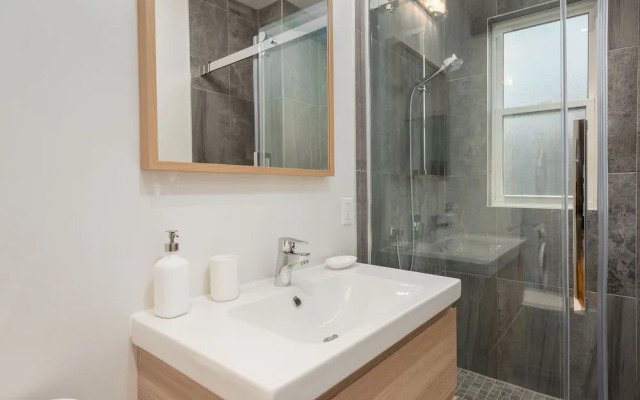 Chic 1BR in Little Italy by Sonder