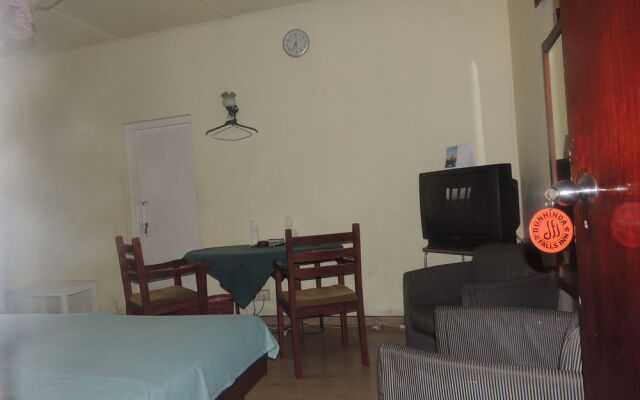 Dunhinda Falls Inn
