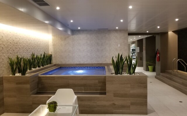 Luxury Residence Suites