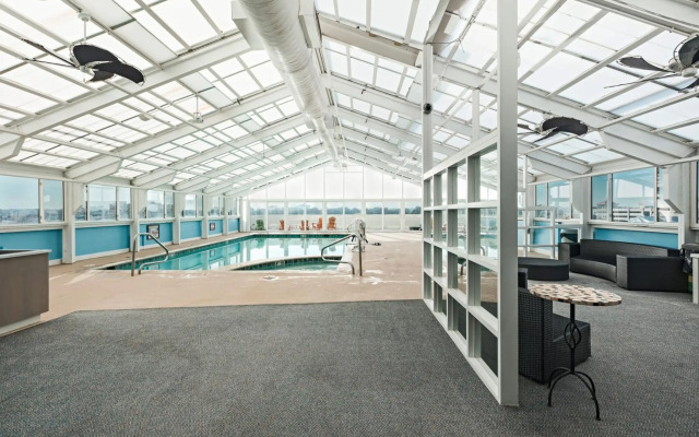 Ocean Sands Resort, Oceanfront, Virginia Beach by Vacatia