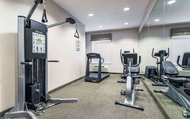 Sleep Inn & Suites Smithfield near I-95