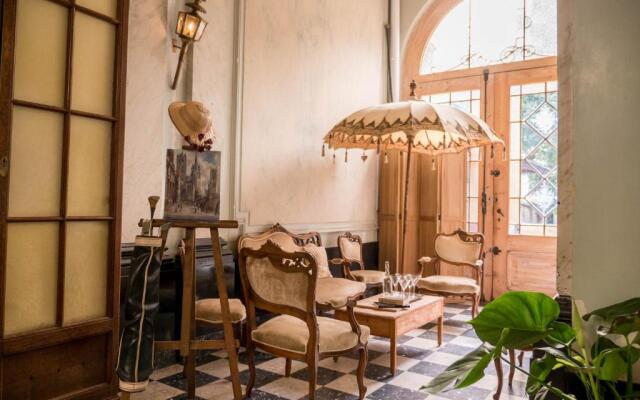 Authentic 19th c. mansion with spacious garden