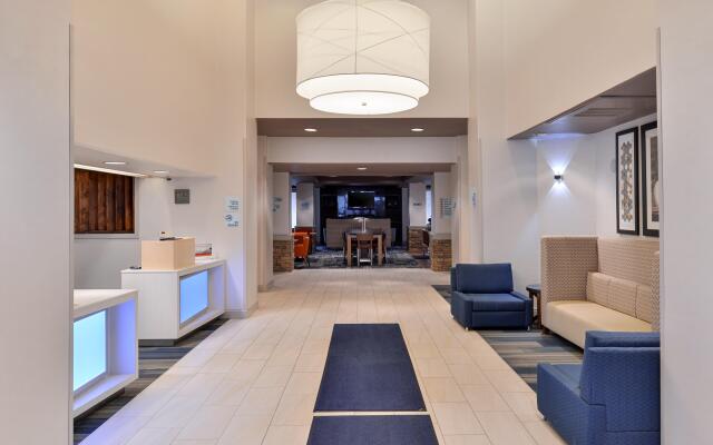 Holiday Inn Express Sacramento Airport Woodland by IHG