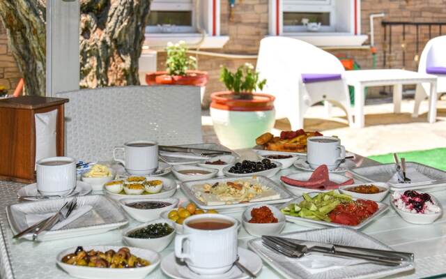 Otel Türk Evi