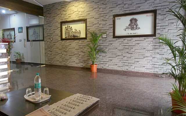 OYO 14520 Habitat Hotel & Suites