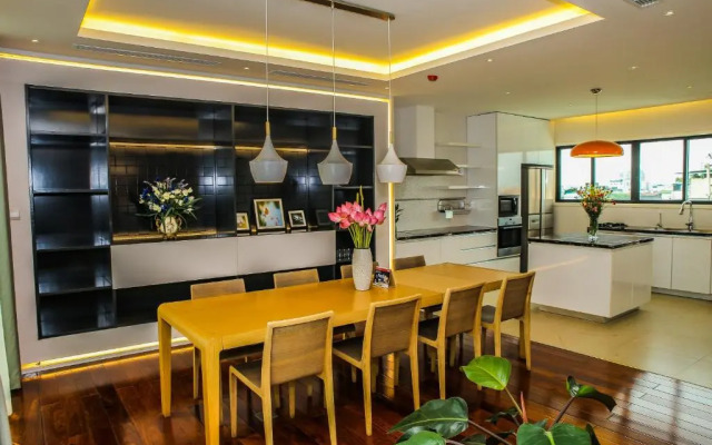 Ficus Suites Apartment