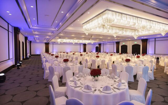 Hilton Paris Charles de Gaulle Airport