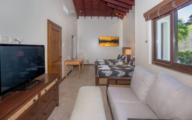 Pristine Bay 1003 3 Bedroom Home by RedAwning