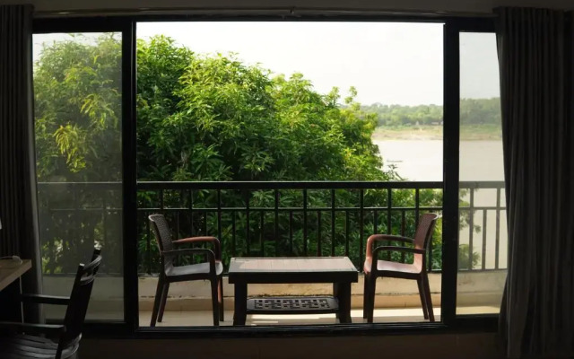 Rewa Hotels & Resorts