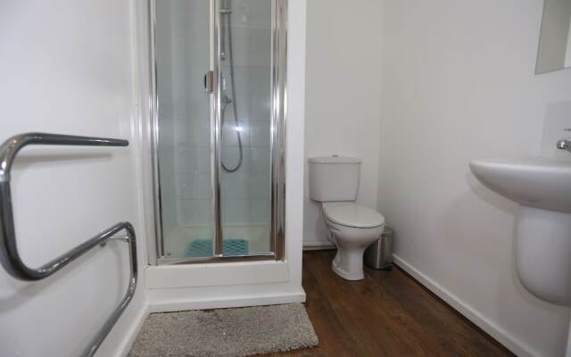 Beautiful 2 beds Woolwich Central Apt