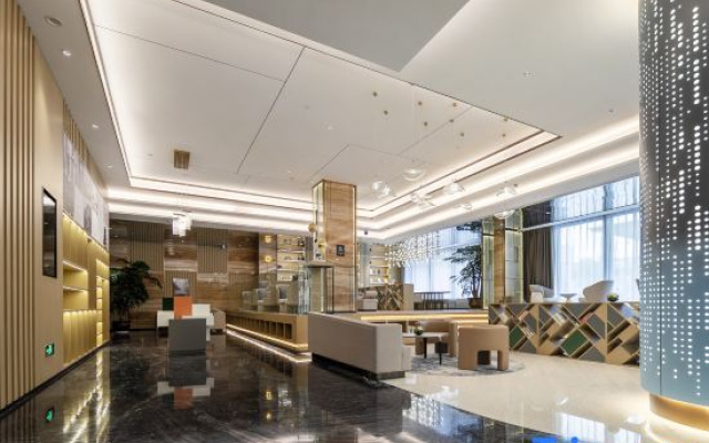 Huaihua Atour Hotel (Wanda Plaza South High-speed Railway Station)