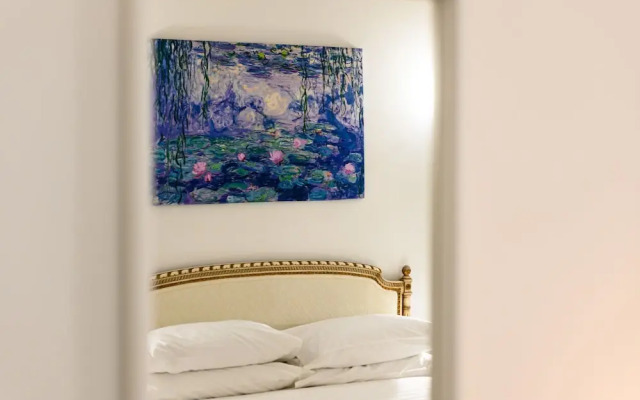 Piazza Sannazzaro 200 - Monet