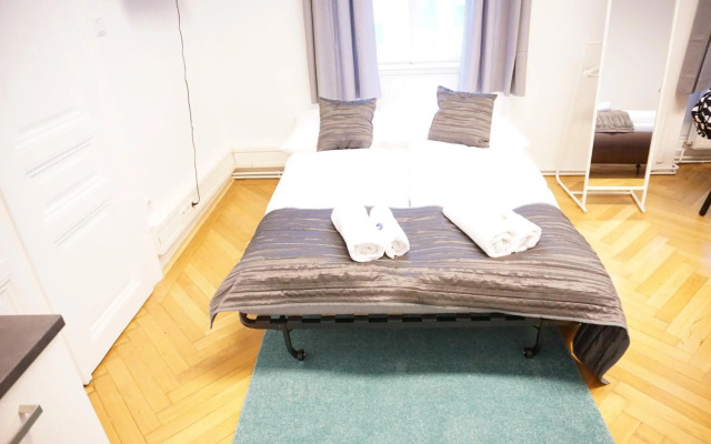 Urban City Apartment - Contactless Check-In