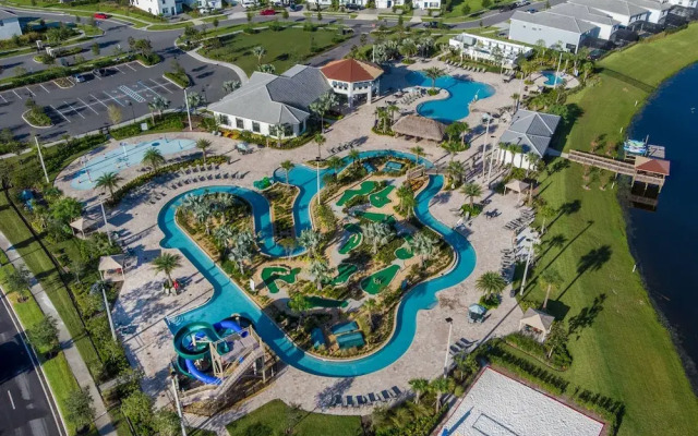 Disney 9Bd Storeylake Game Pool