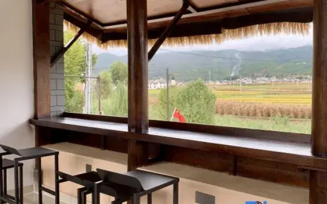 Shaxi Ancient Town Shier Yue Homestay