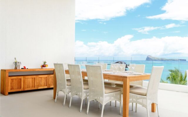 Myra Seafront Suites with Lov