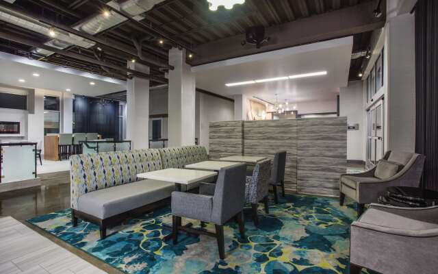 La Quinta Inn & Suites by Wyndham Winchester