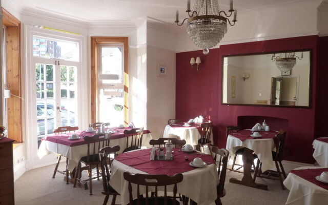 Willows Guest House