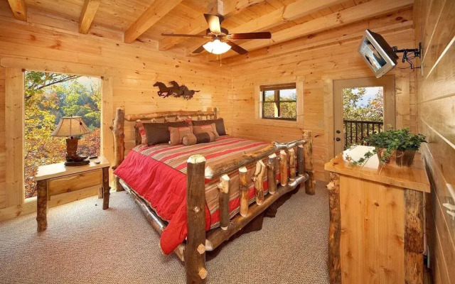 Firefly Lodge