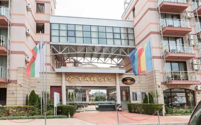 Apart Hotel Tarsis Club