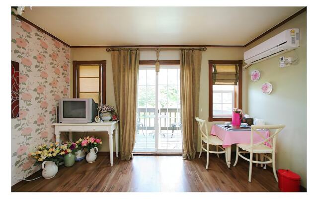 Yangpyeong Island in Forest Pension