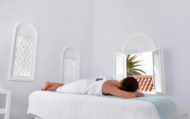 Casa Bonita Hotel & Luxury Residence