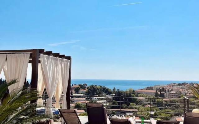 Residence top location apt. 1 Marghareta with sea view