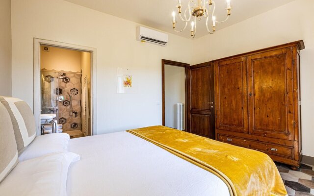 Amazing Apartment in Vinci With Wifi and 1 Bedrooms