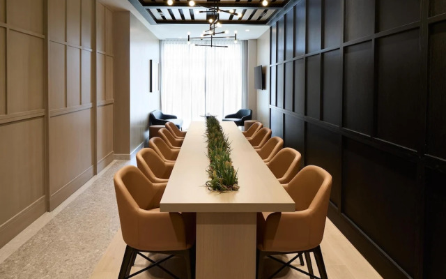 Hyatt Place Montreal Airport