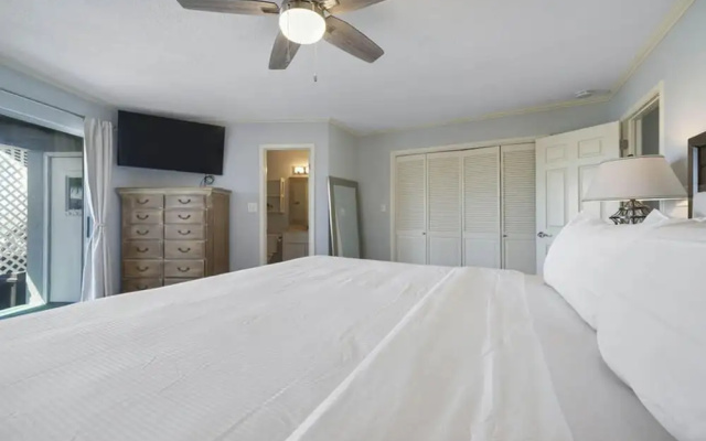 Dolphin Cove by Bliss Beach Rentals
