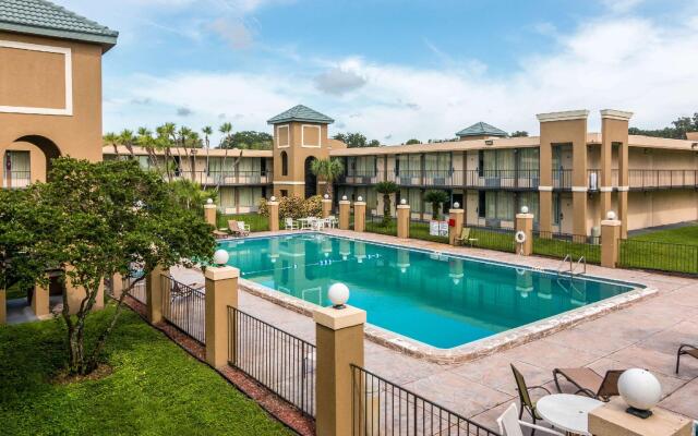 Stayable Suites Lakeland