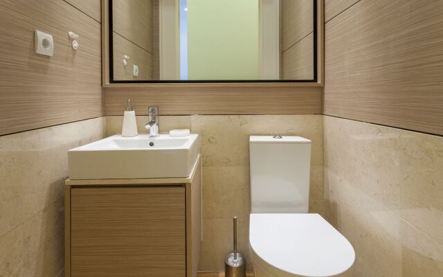 Rato Luxurious by Homing