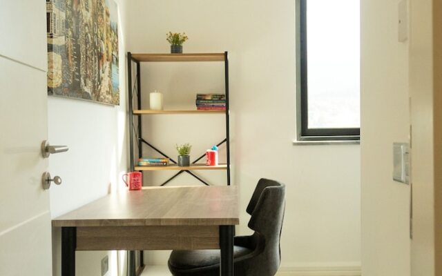 Elegant Two-bedroom Apartment in Upscale Surroundings
