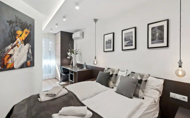 SKY9 Apartments District 6