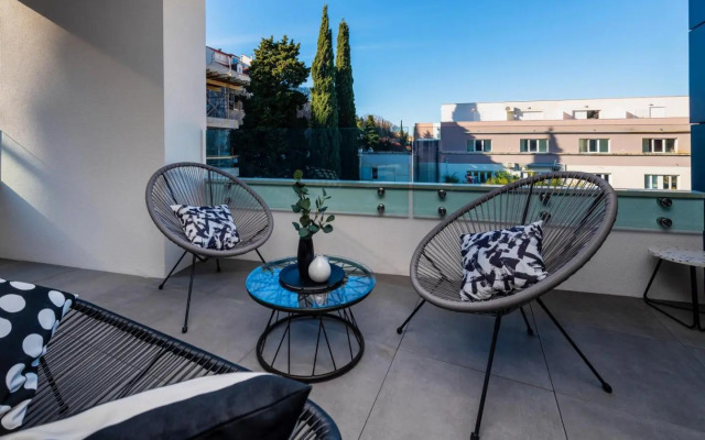 Apartments Adriatic Oasis & Marine View