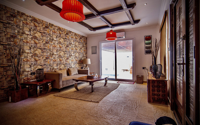 Coastline Resort
