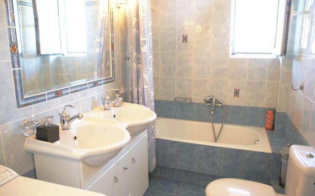 Schinias Bright Spacious Maisonette-panoramic View