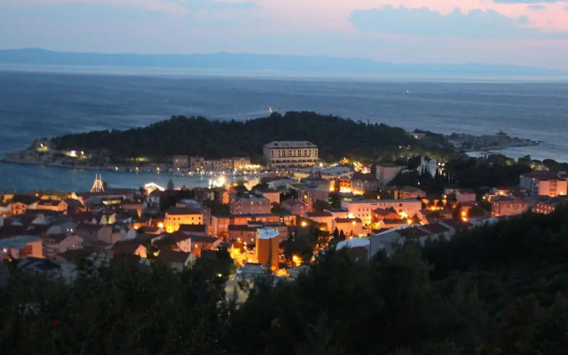 Mira Makarska in Makarska